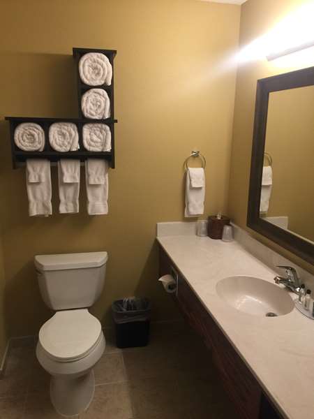  - GrandStay Hotel & Suites Pipestone