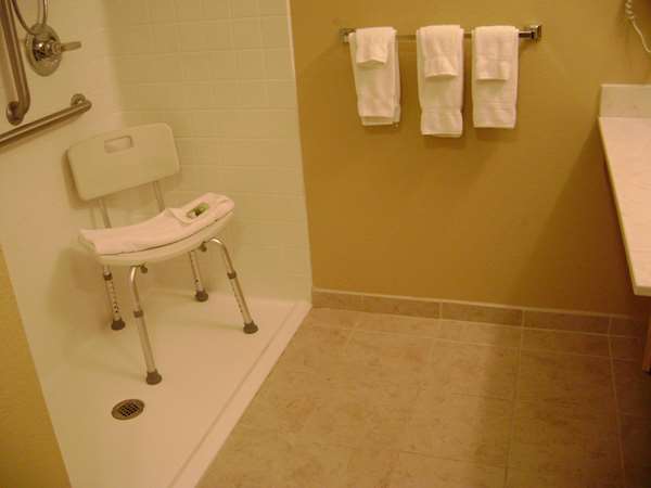 Suite - GrandStay Hotel & Suites Pipestone