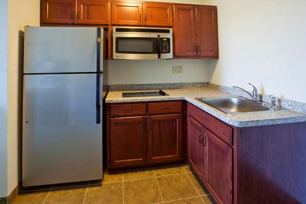  - GrandStay Hotel & Suites Becker