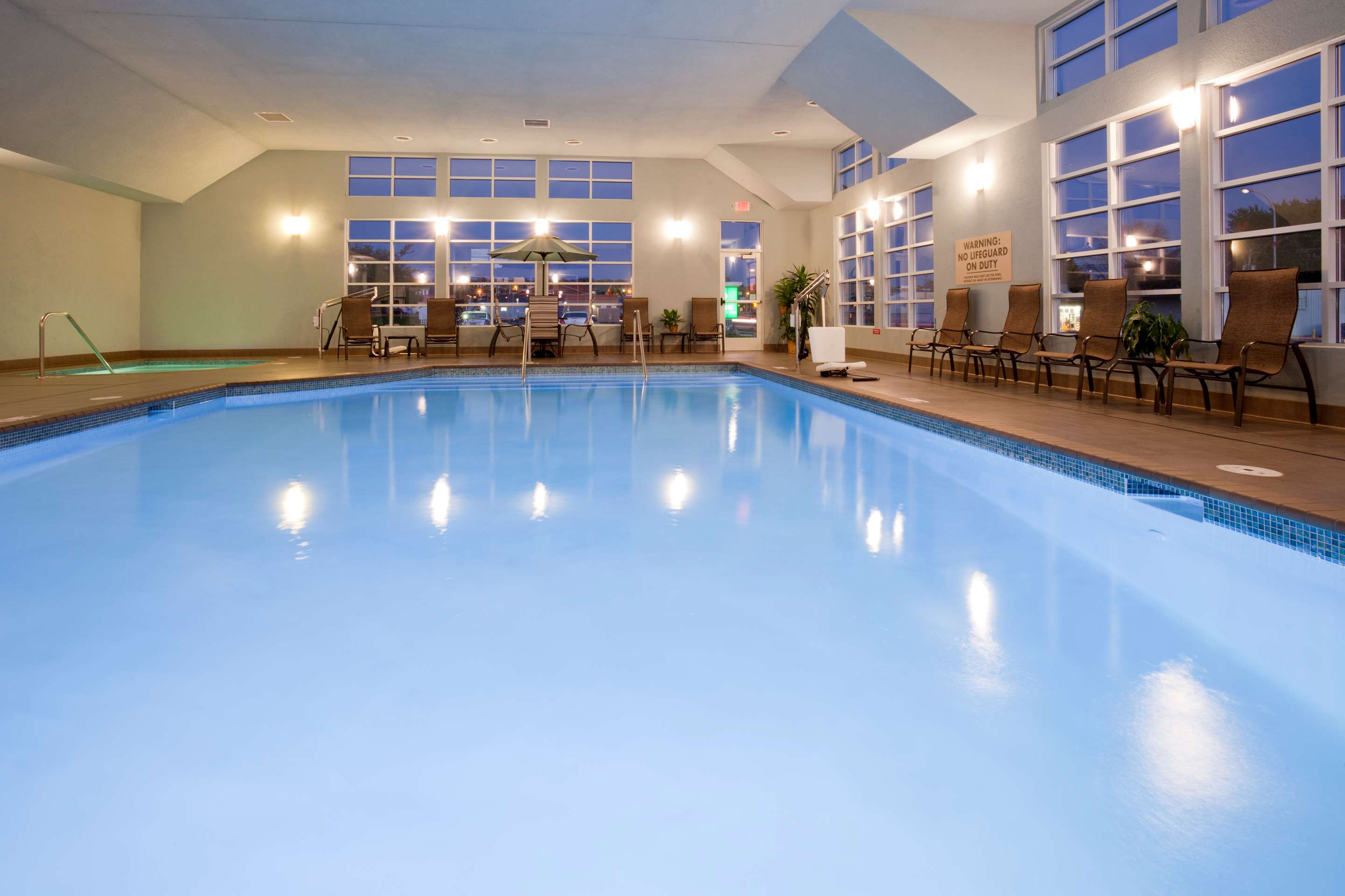 GrandStay Glenwood Pool