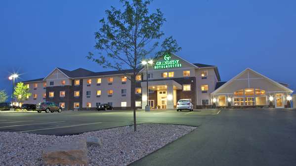 Exterior view - GrandStay Hotel & Suites Mount Horeb