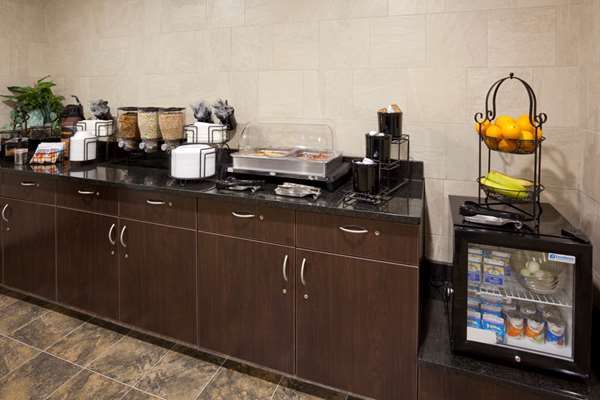Amenities - GrandStay Hotel & Suites Thief River Falls