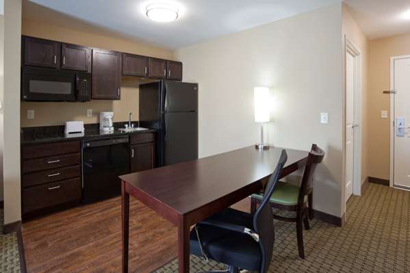  - GrandStay Hotel & Suites Thief River Falls