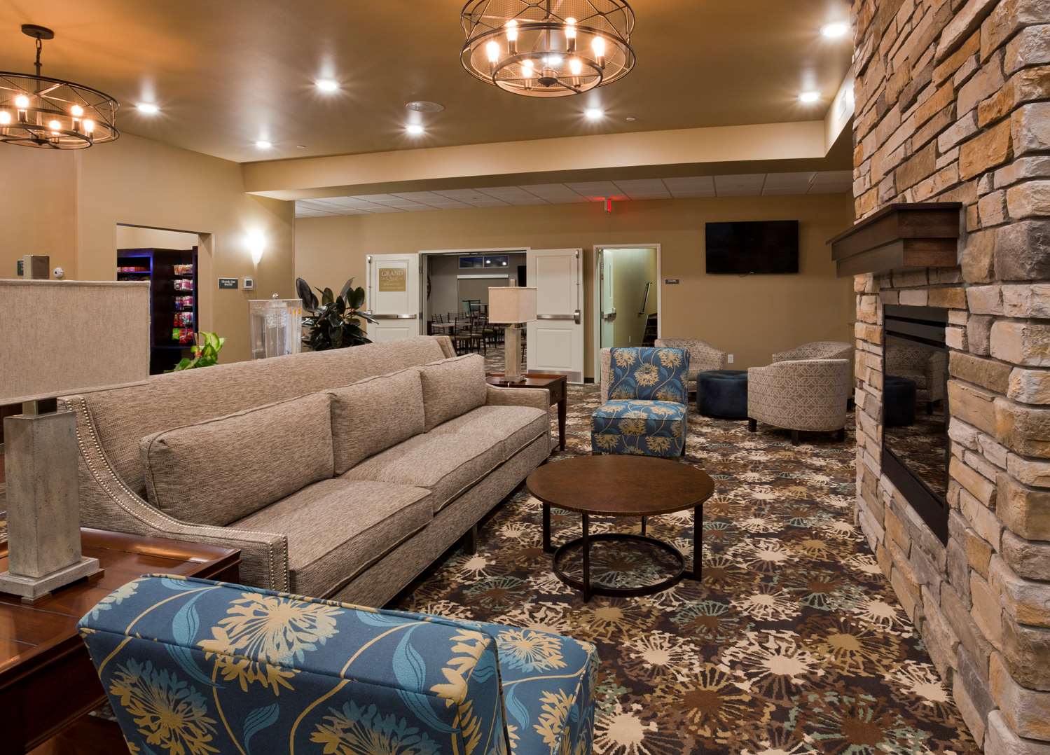 GrandStay Hotel & Suites Valley City, ND See Discounts