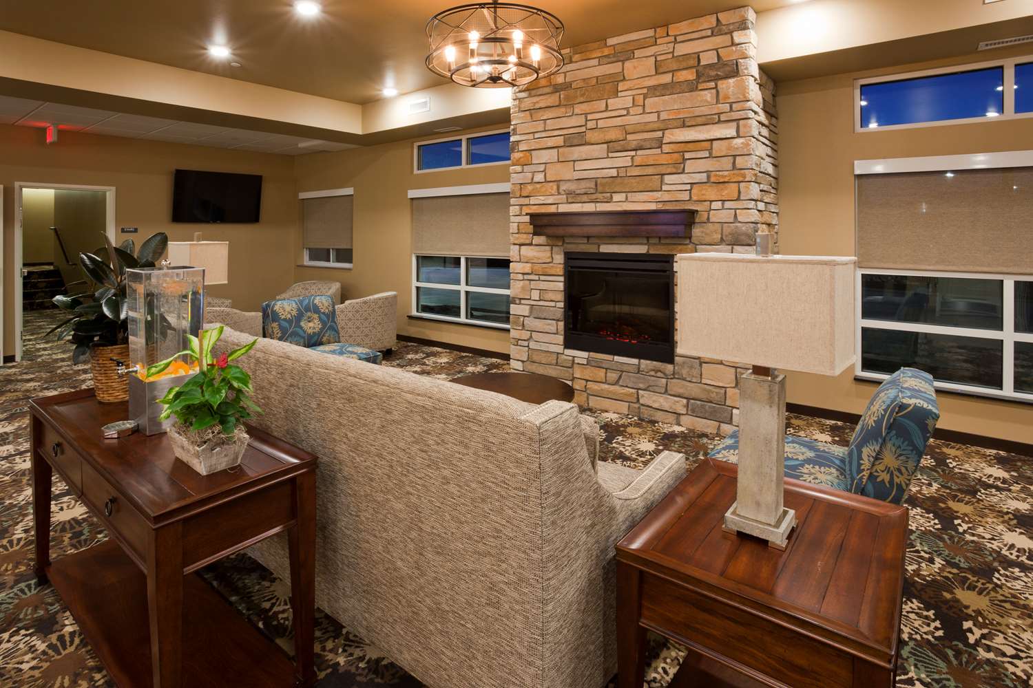 GrandStay Hotel & Suites Valley City, ND See Discounts