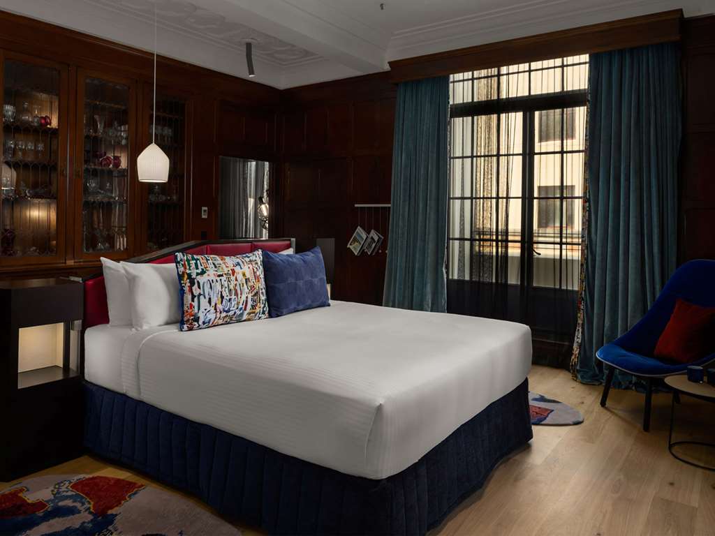 Guest photo