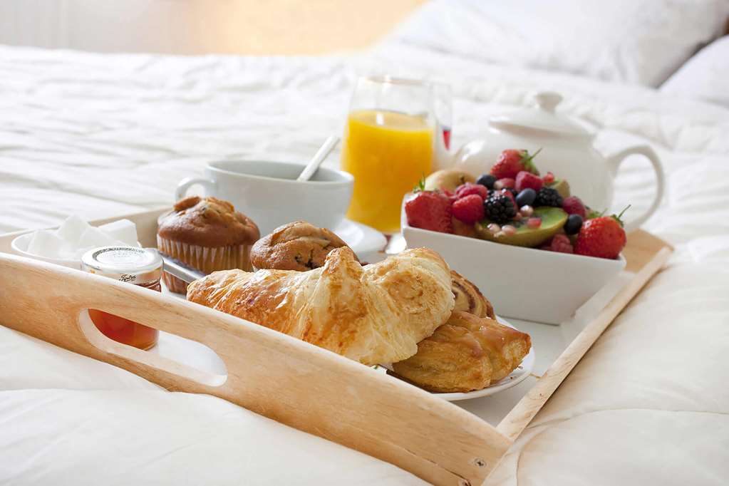 Saint Kilda Beach Hotel-guestroom-Guest Room,Guest Room Amenity,On-Site.jpg