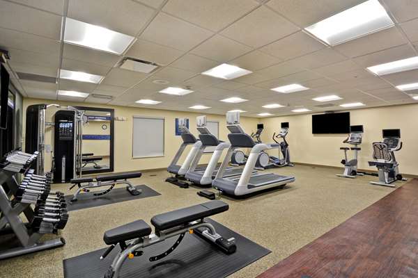 Fitness/ Exercise Room - Hampton Inn Warren