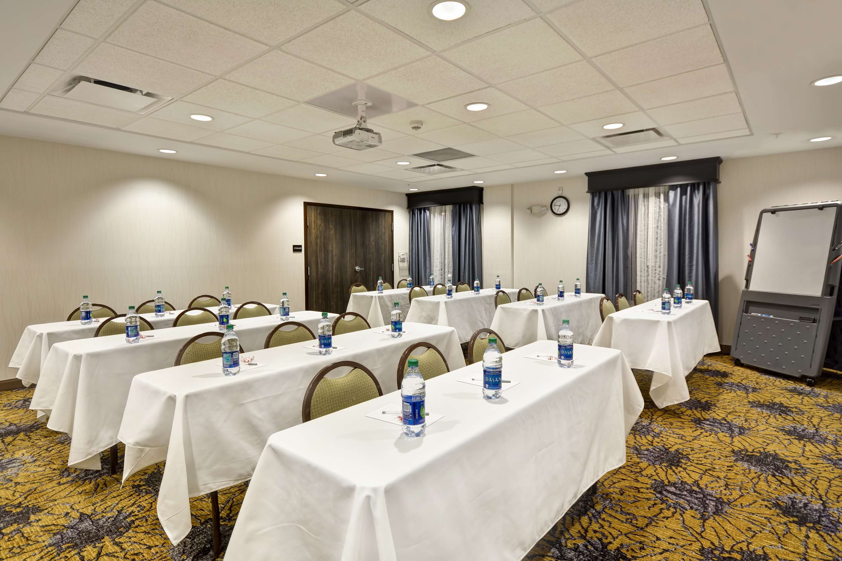 Meeting Room | Hampton Inn & Suites Detroit/Warren