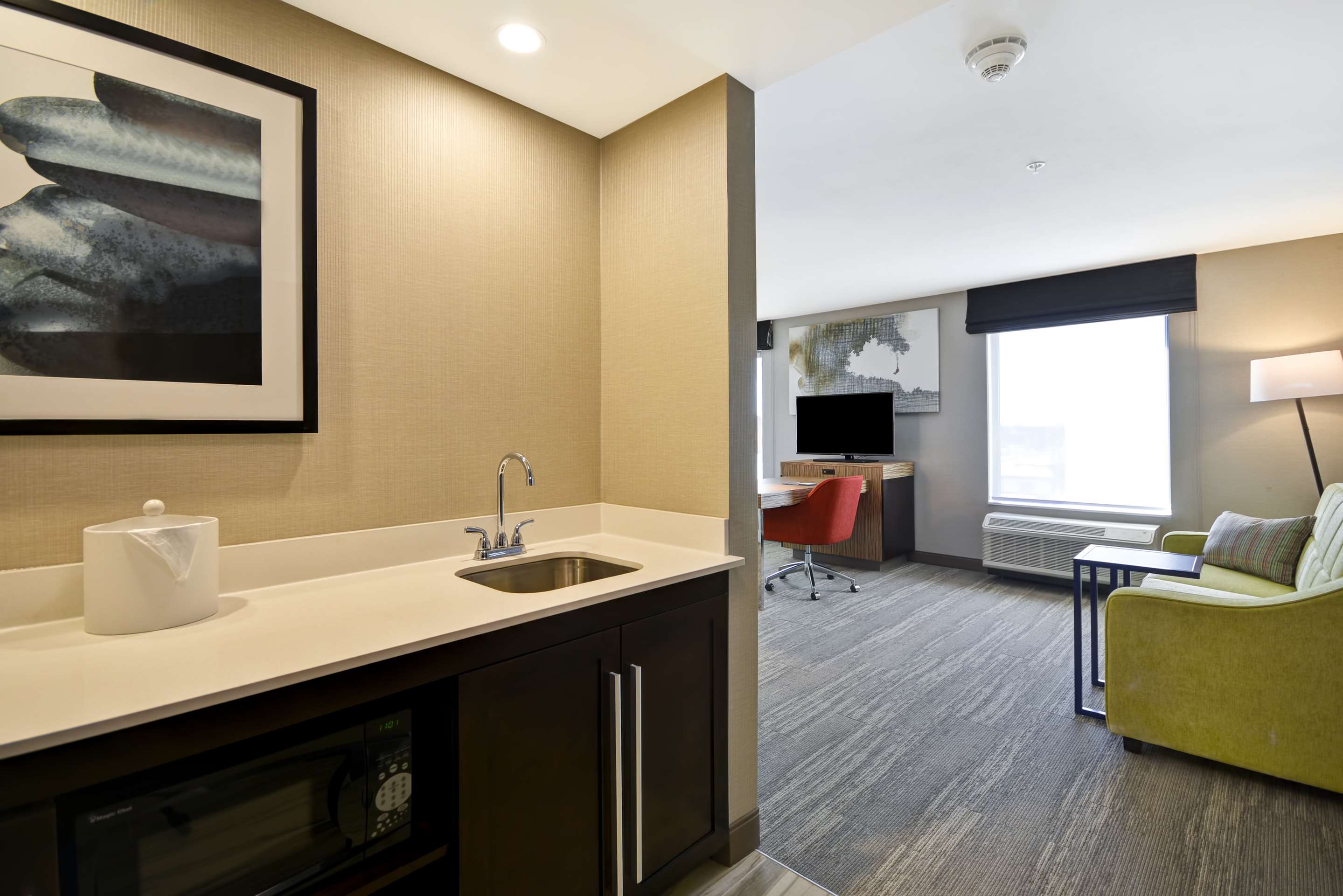 Guest room