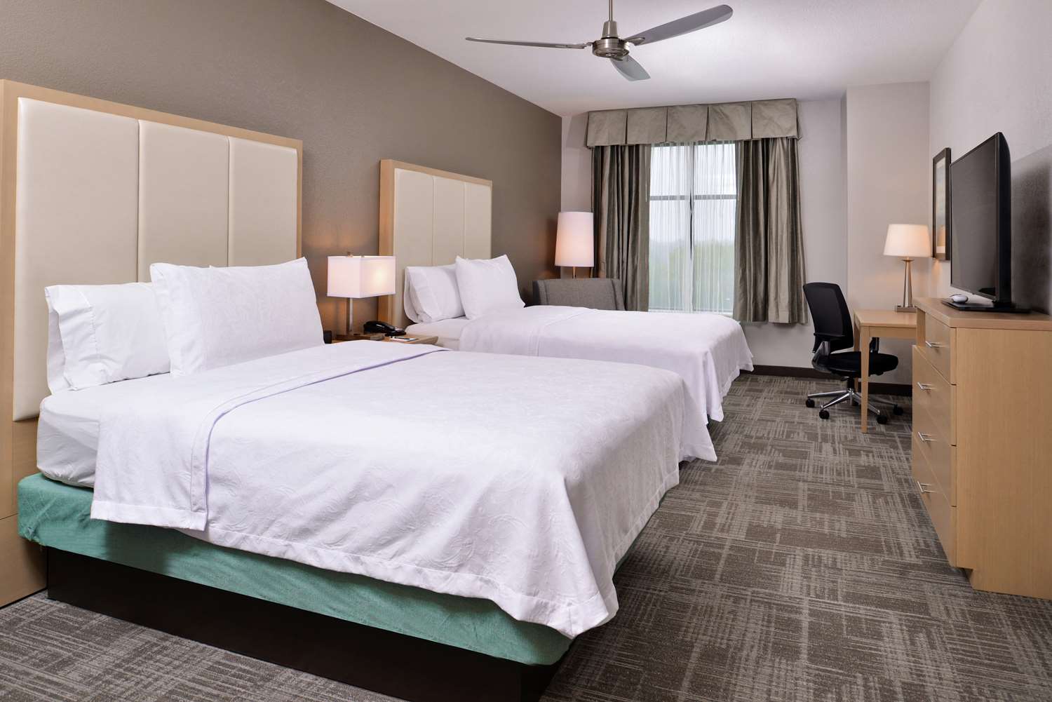Homewood Suites by Hilton Airport Des Moines, IA See Discounts