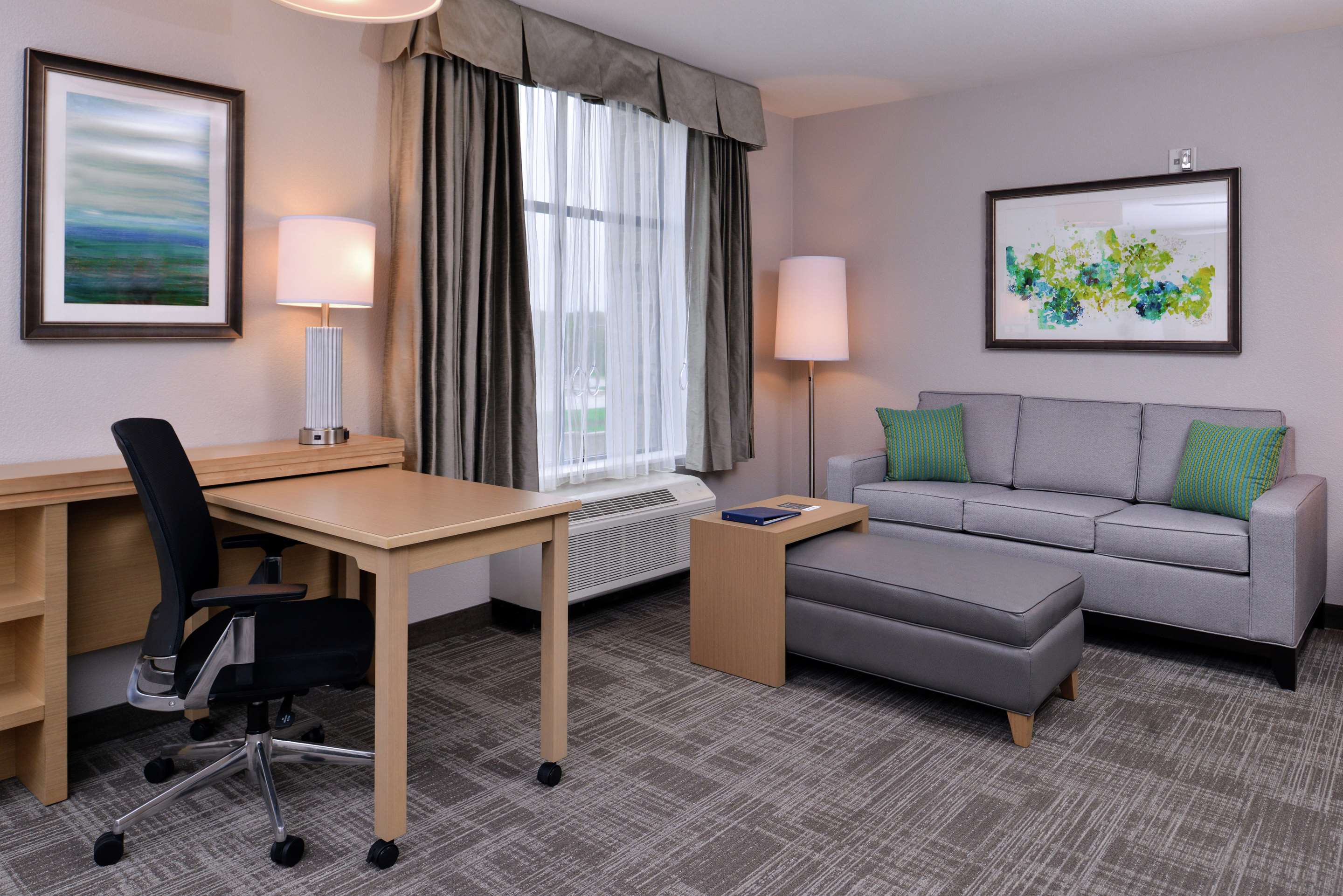 Guest room
