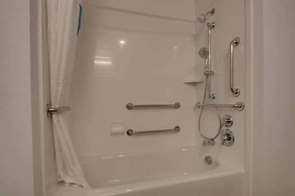  - Hampton Inn & Suites Knightdale