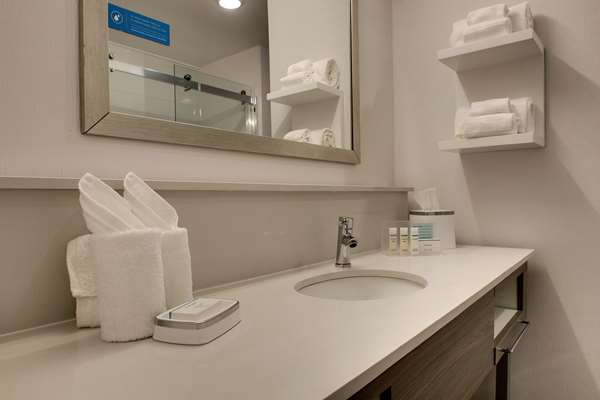  - Hampton Inn & Suites Knightdale