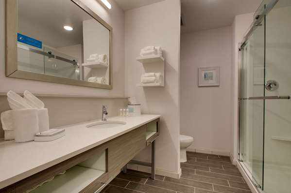  - Hampton Inn & Suites Knightdale