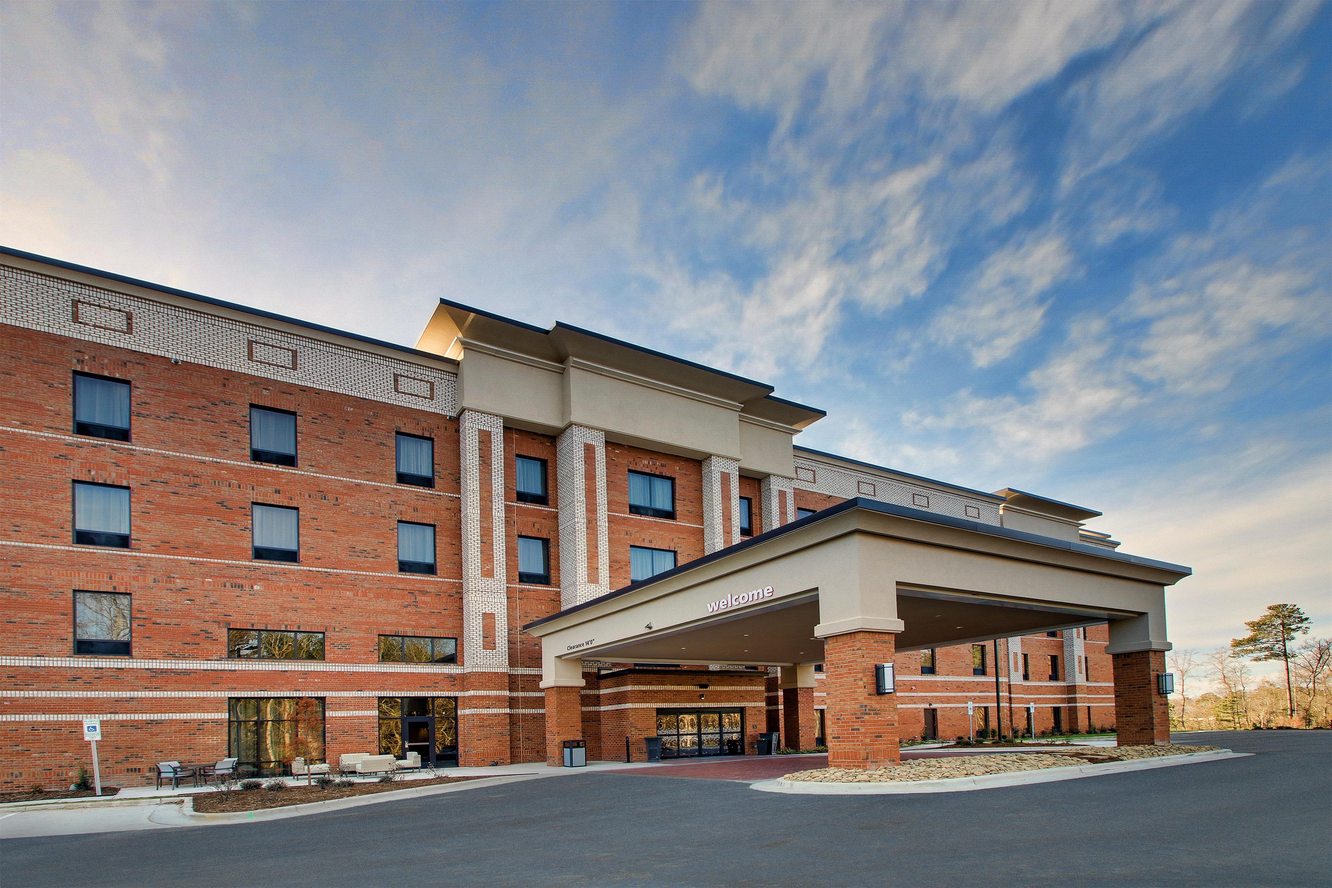 Exterior | Hampton Inn & Suites Knightdale Raleigh