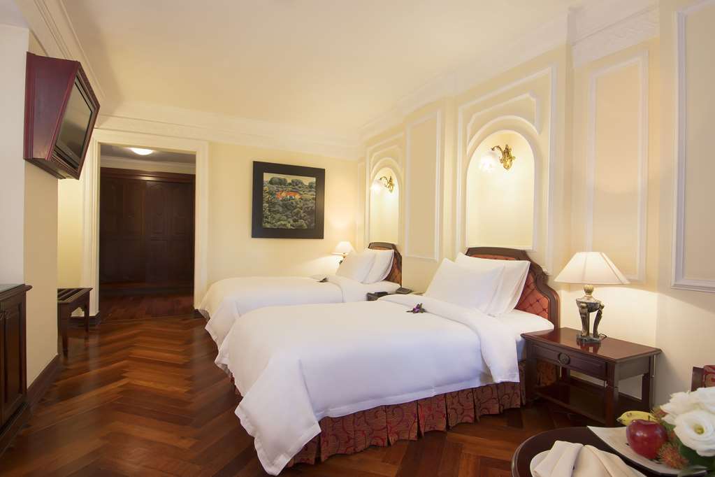 HOTEL MAJESTIC SAIGON-guestroom-Guest Room,On-Site.jpg