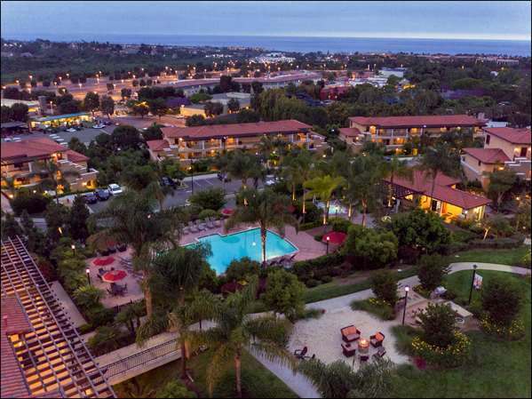 Pool - Hilton Grand Vacations at MarBrisa Resort Carlsbad