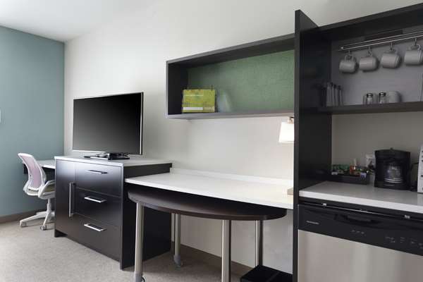  - Home2 Suites by Hilton Airport Louisville - I-65, Exit 132