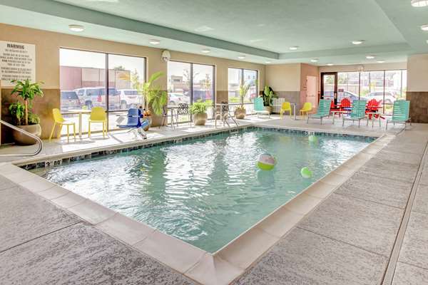 Pool - Home2 Suites by Hilton Airport Louisville - I-65, Exit 132
