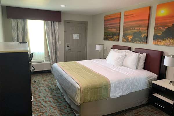  - Days Inn Bellville - I-71, Exit 165