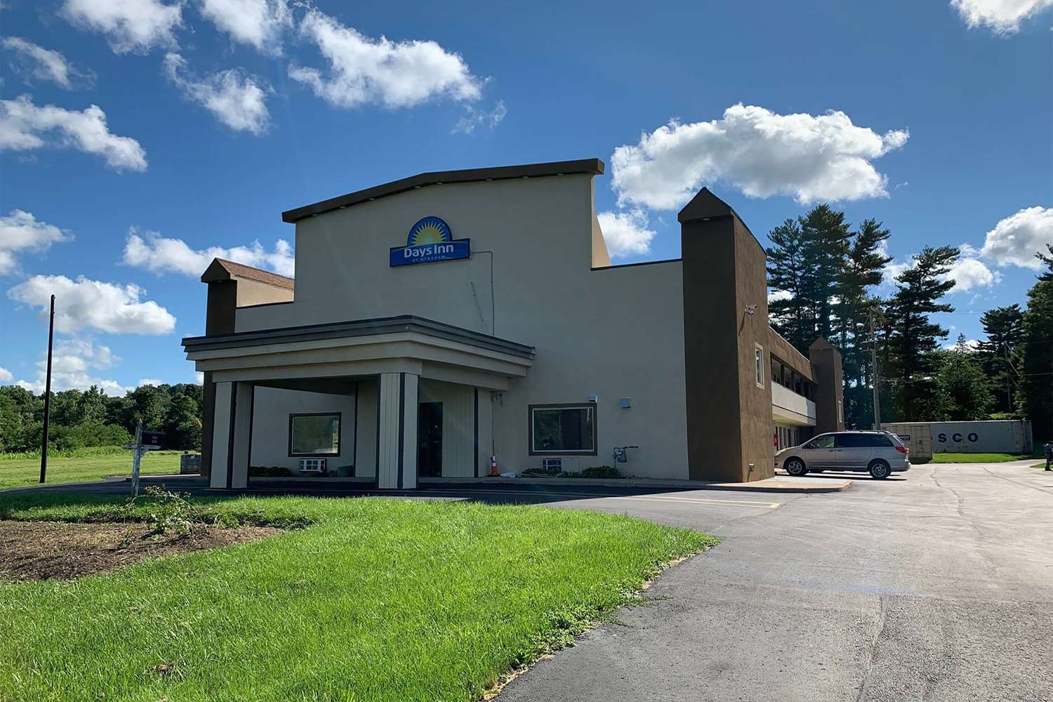 Days Inn Bellville I71, Exit 165, OH See Discounts