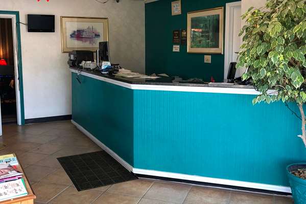  - Knights Inn Selma - I-95, Exit 97