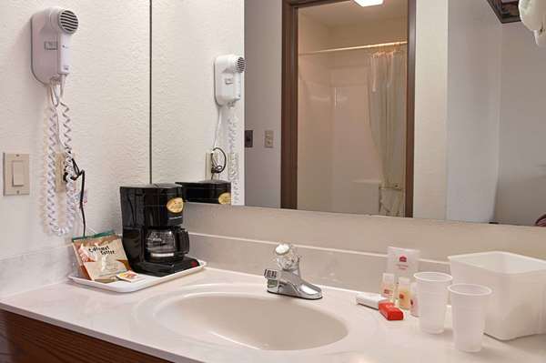  - Super 8 Hotel Crawfordsville - I-74, Exit 34