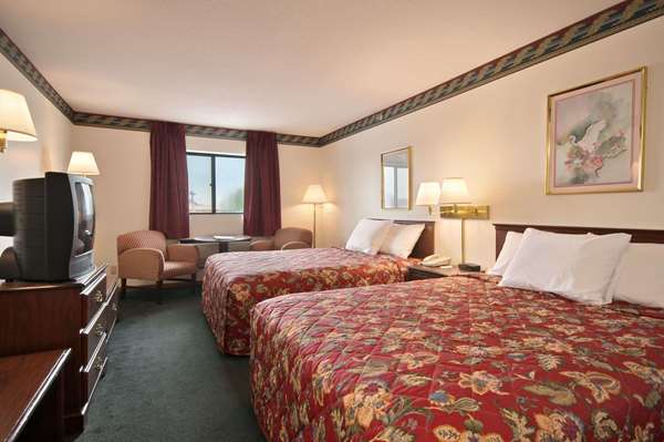  - Super 8 Hotel Crawfordsville - I-74, Exit 34
