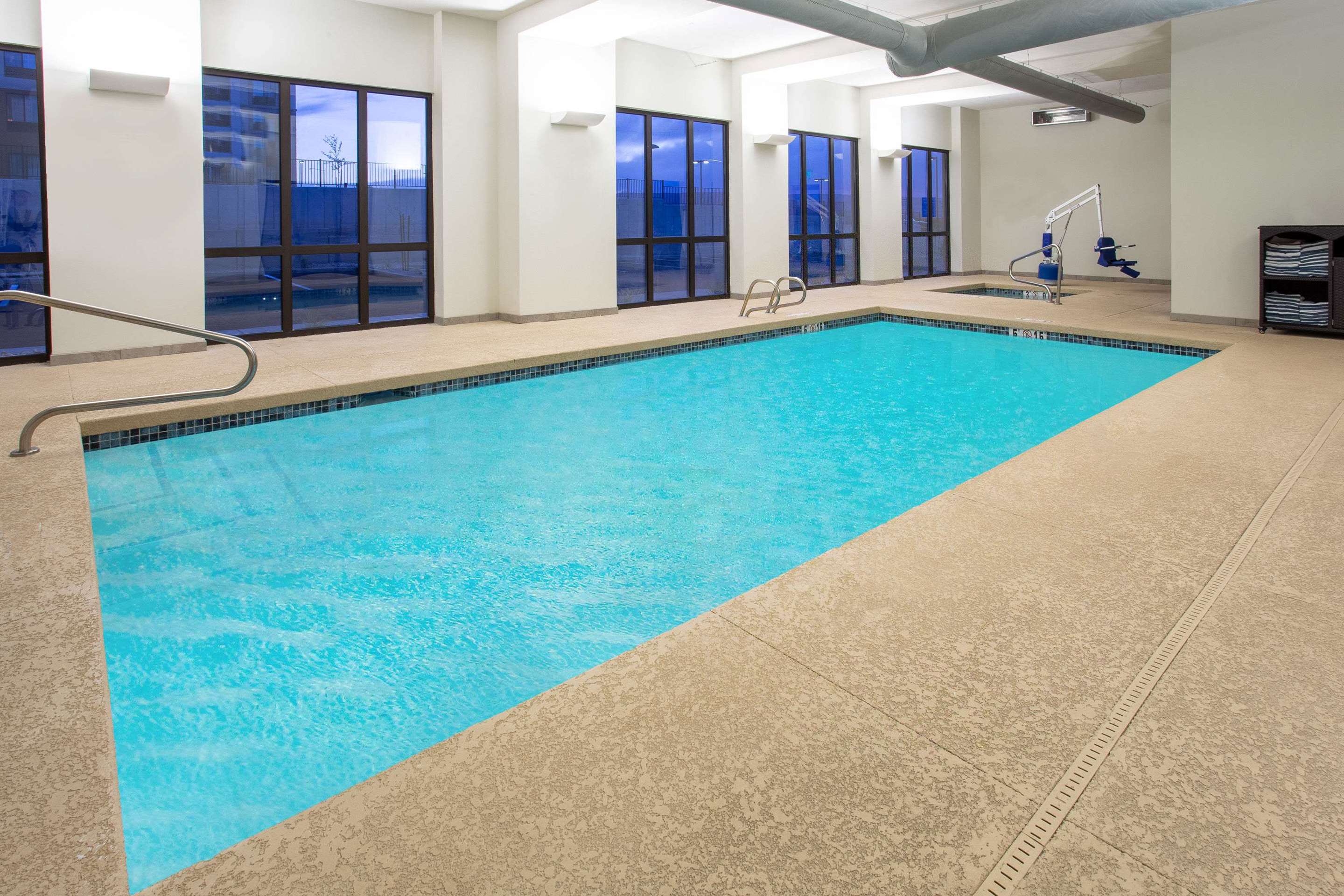 Pool | Wingate by Wyndham Page Lake Powell