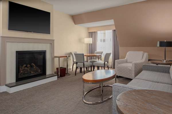  - DoubleTree by Hilton Hotel Burlington