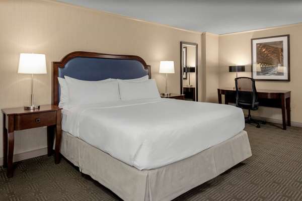  - DoubleTree by Hilton Hotel Burlington