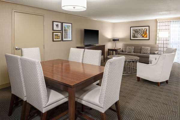  - DoubleTree by Hilton Hotel Burlington