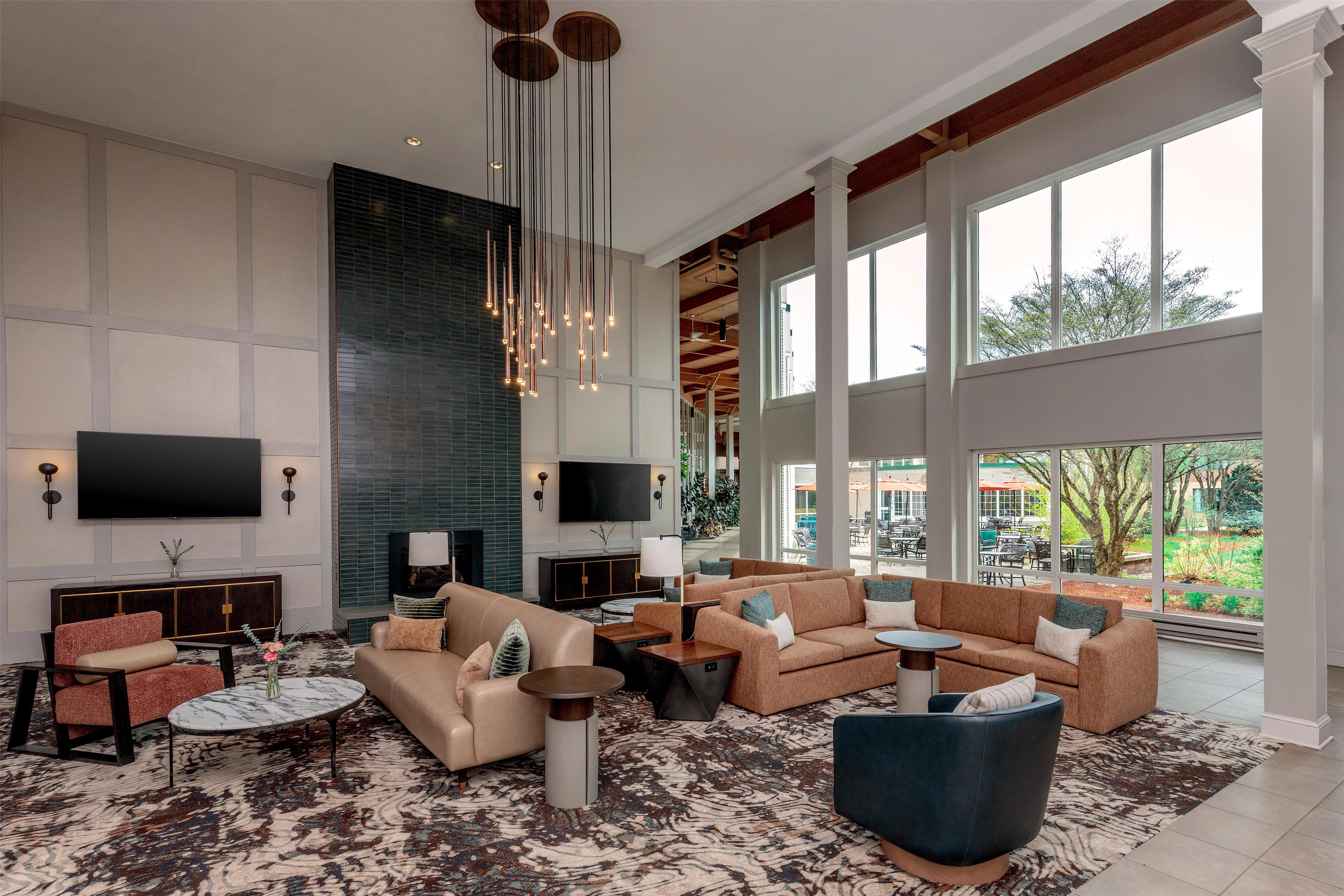 Lobby | DoubleTree by Hilton Burlington Vermont