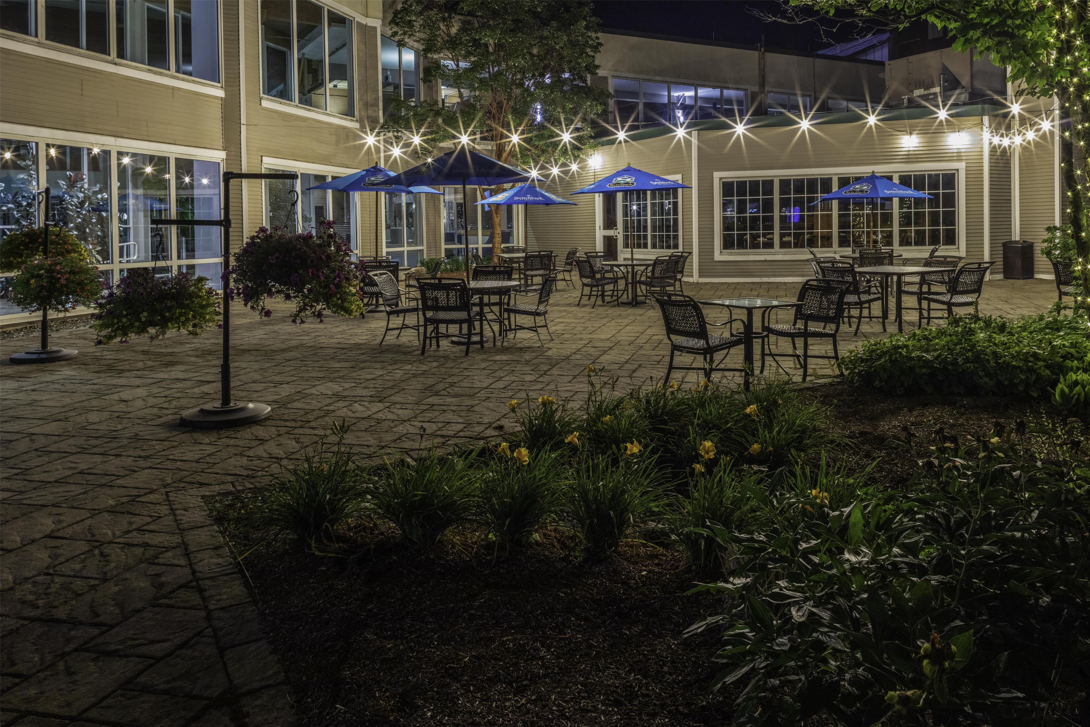 Exterior | DoubleTree by Hilton Burlington Vermont