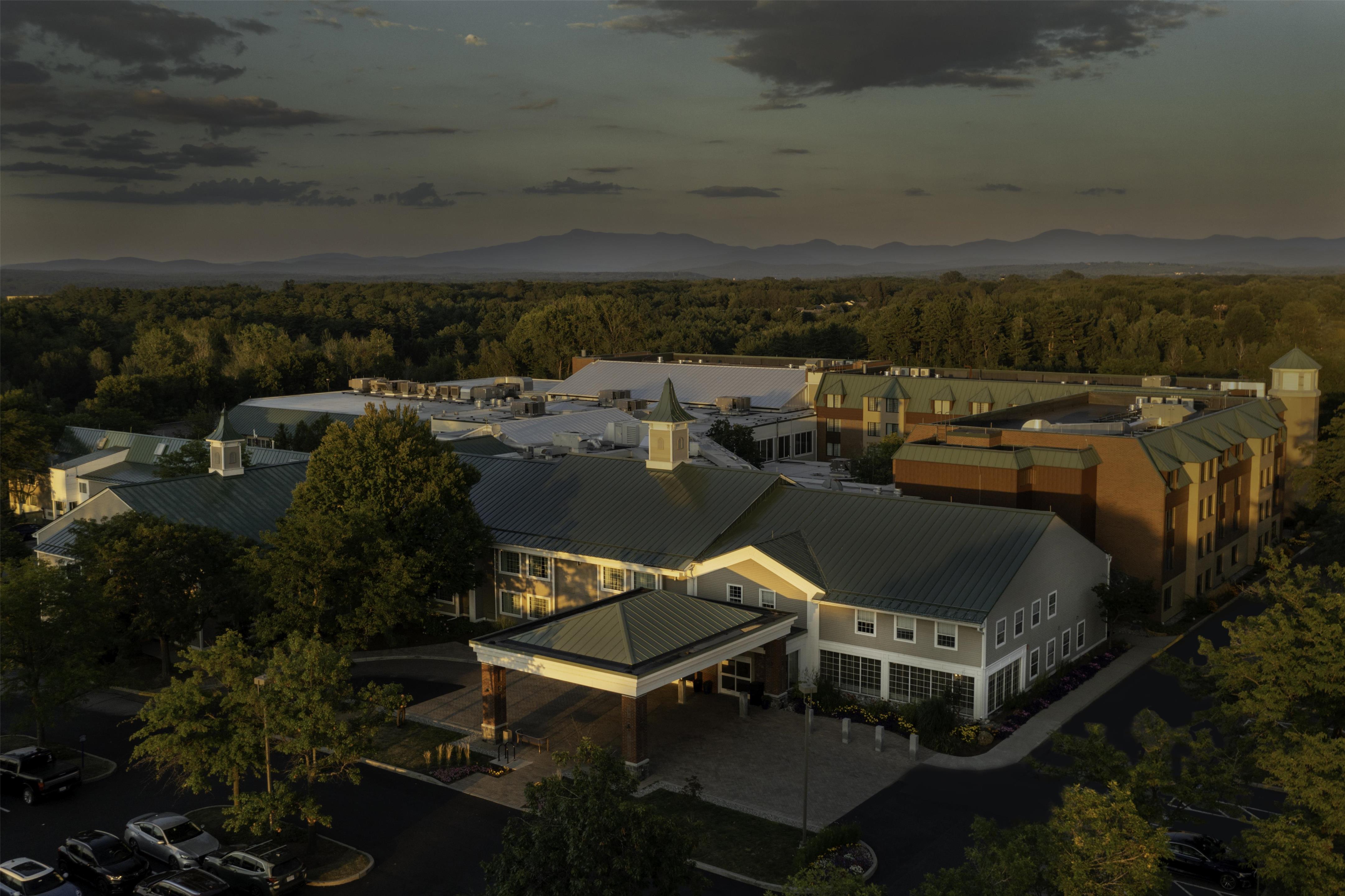 Exterior | DoubleTree by Hilton Burlington Vermont