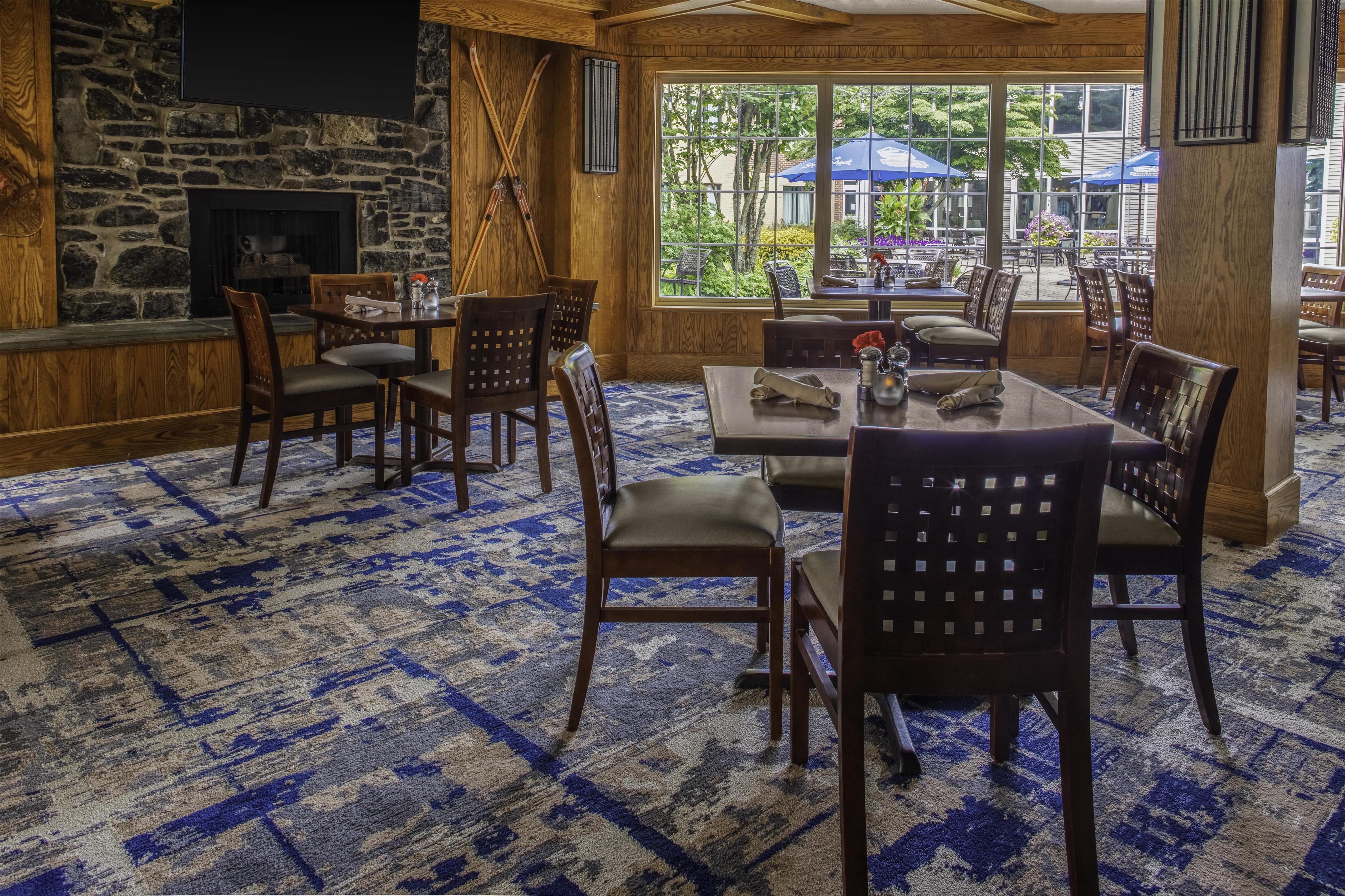 Restaurant | DoubleTree by Hilton Burlington Vermont