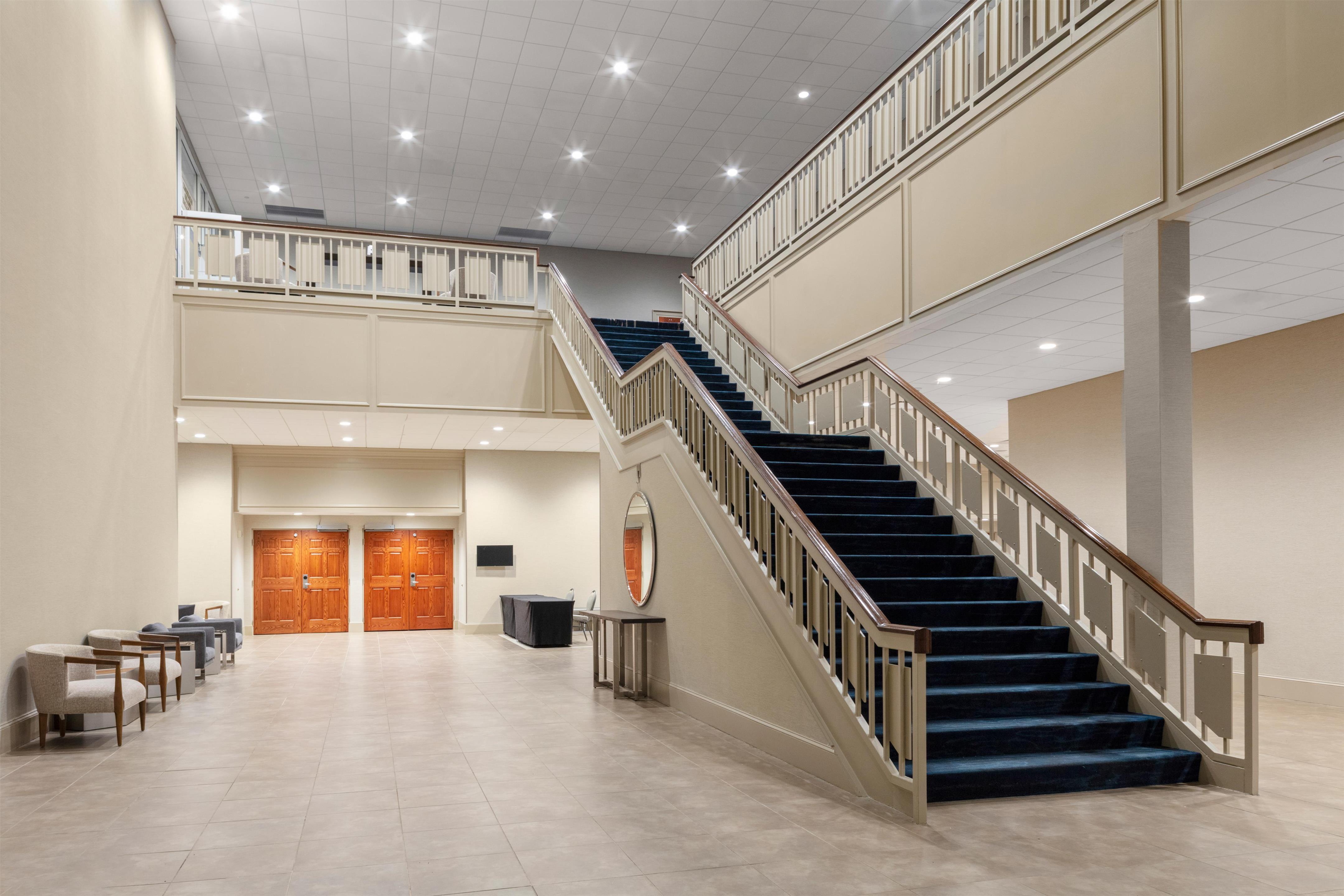 Meeting Room | DoubleTree by Hilton Burlington Vermont
