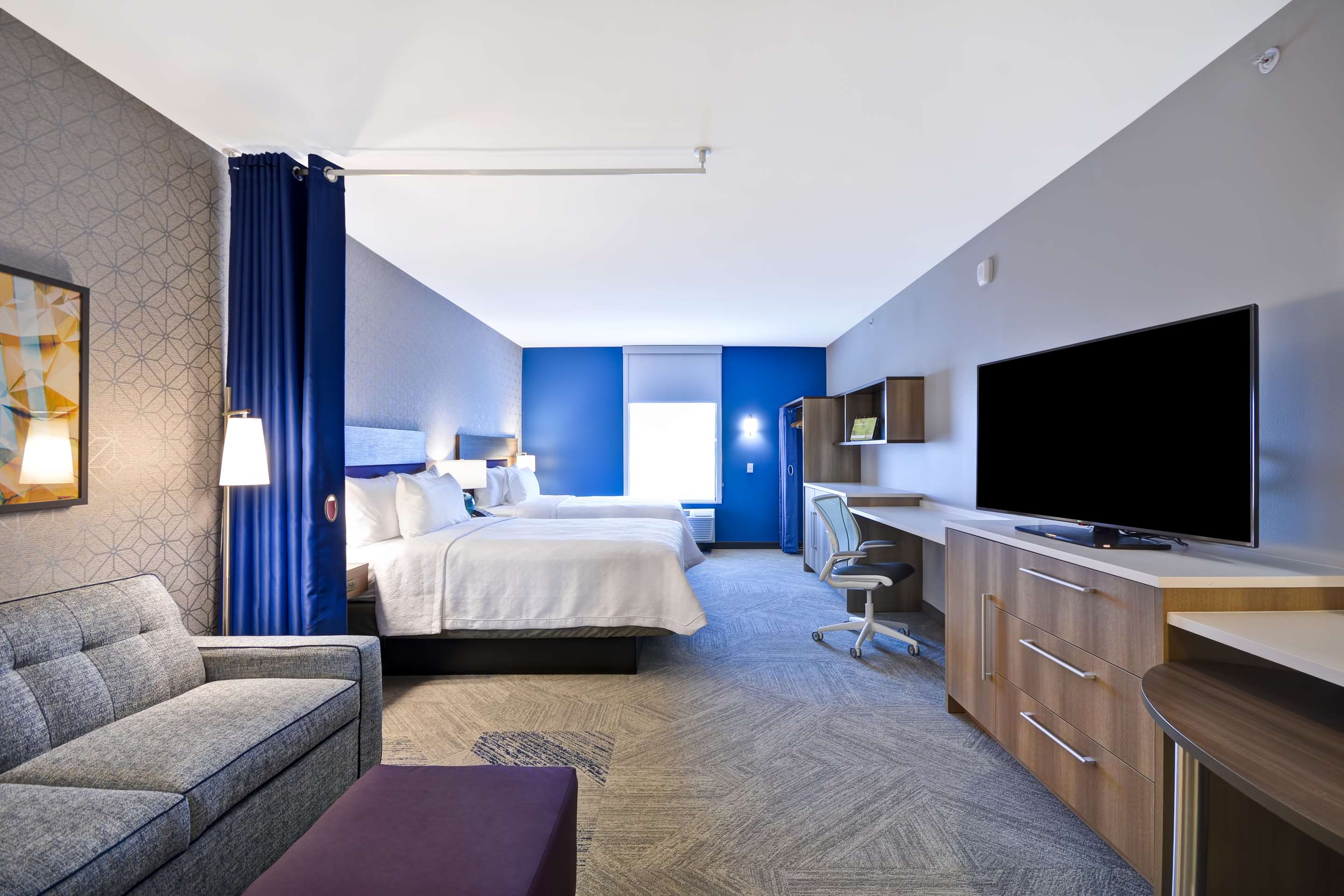 Guest room