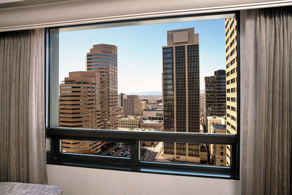 Hilton Denver City Center Room Type - 1 KING 1 BDRM STE HEAR ACC