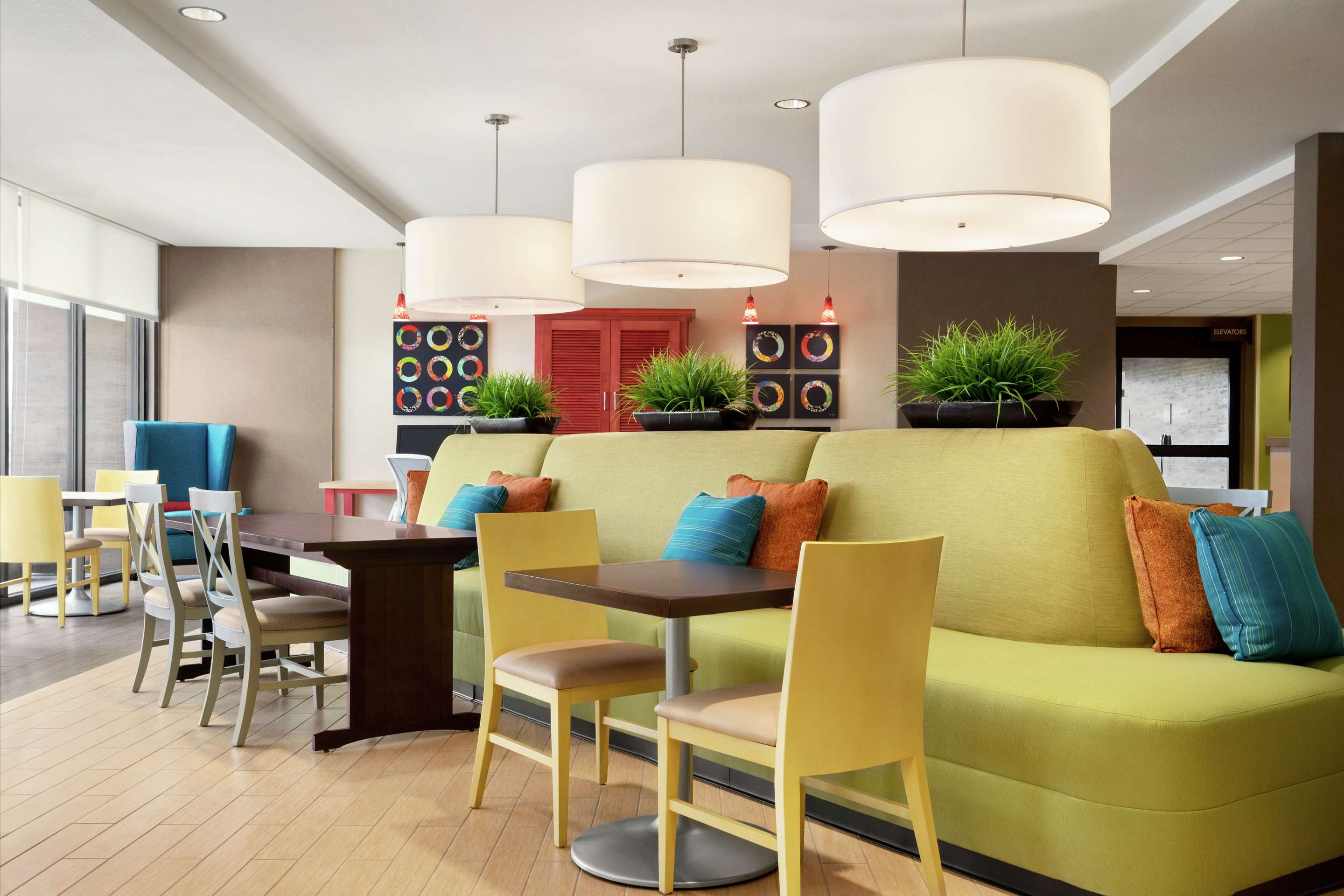 Lobby | Home2 Suites by Hilton Elko