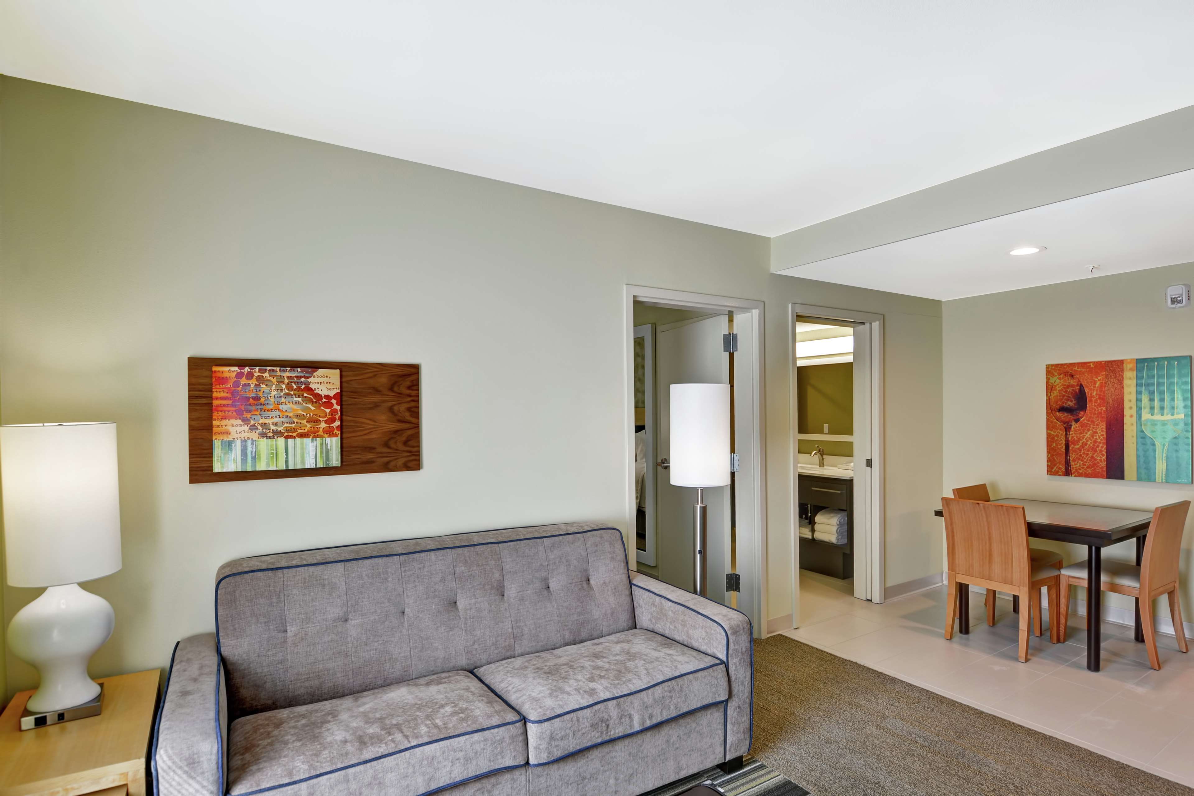 Home2 Suites by Hilton Hilton Head, SC Room Type - 1QN HEARING ACC SUITE NS