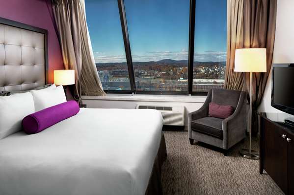  - DoubleTree by Hilton Hotel Downtown Manchester