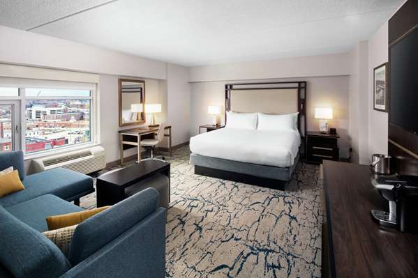  - DoubleTree by Hilton Hotel Downtown Manchester