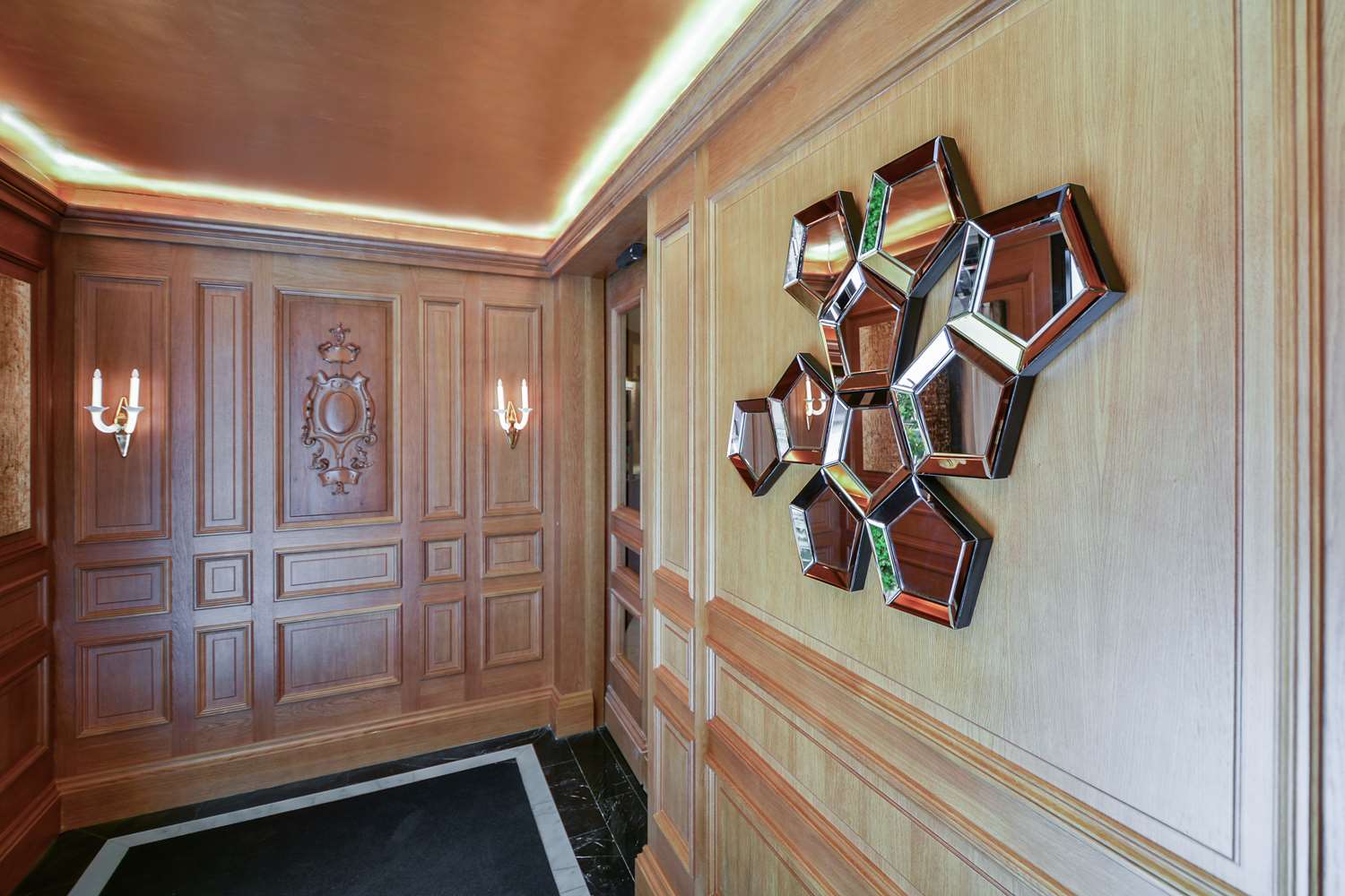 Maison Astor Paris, Curio Collection by Hilton
