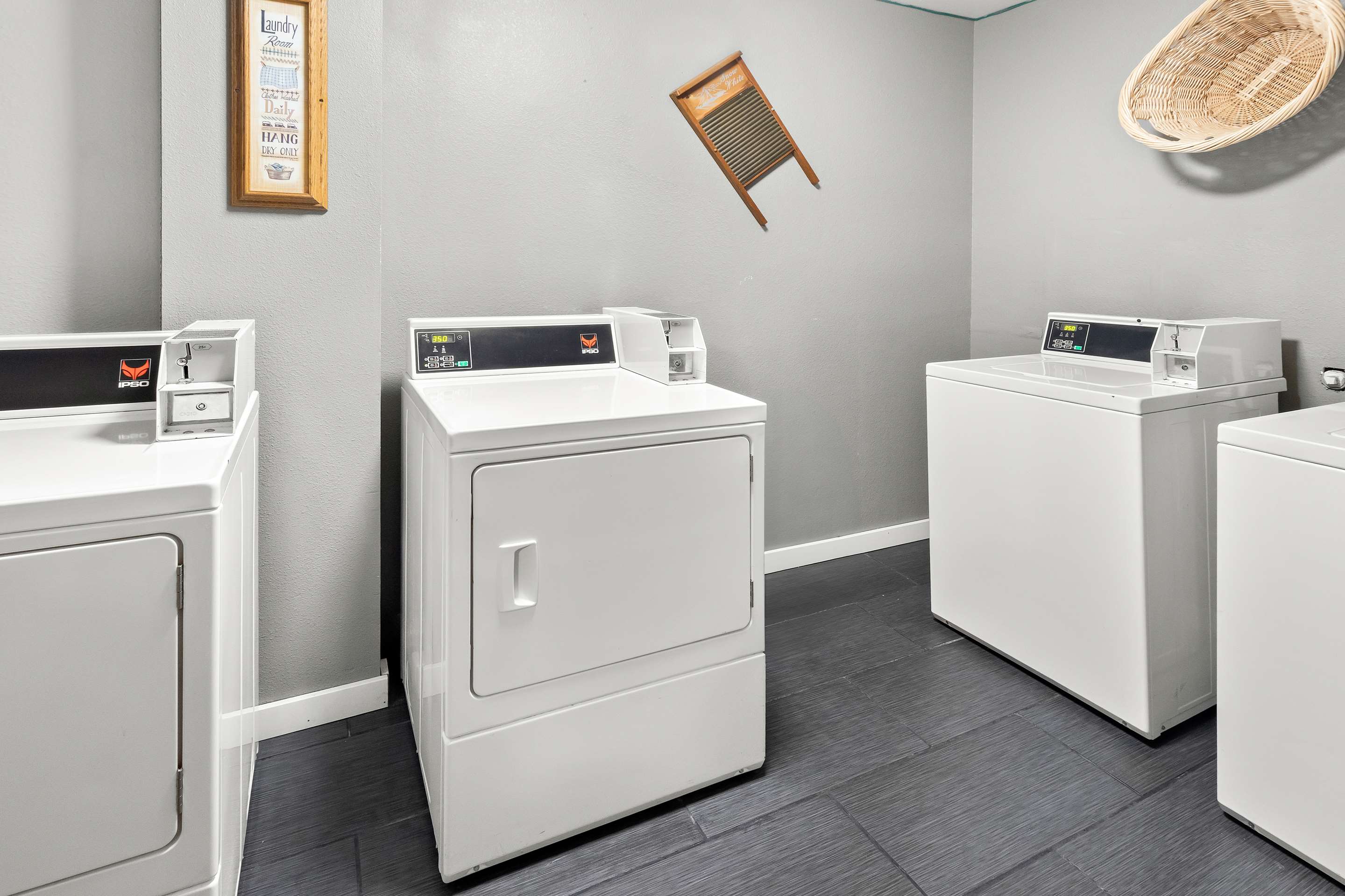 WAKELA Laundry | GuestHouse Kelso Longview