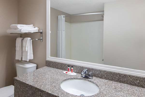  - Baymont Inn & Suites Douglasville - I-20, Exit 37