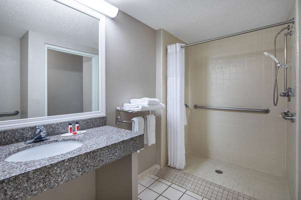  - Baymont Inn & Suites Douglasville - I-20, Exit 37