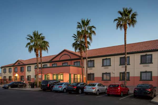 Exterior view - Baymont Inn & Suites West Phoenix - I-10, Exit 137 & 139