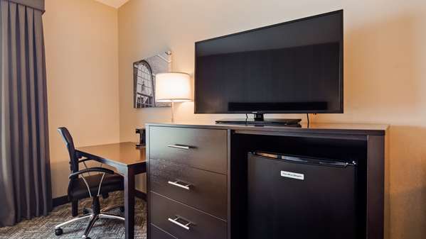  - Best Western Plus Philadelphia Pennsauken Hotel
